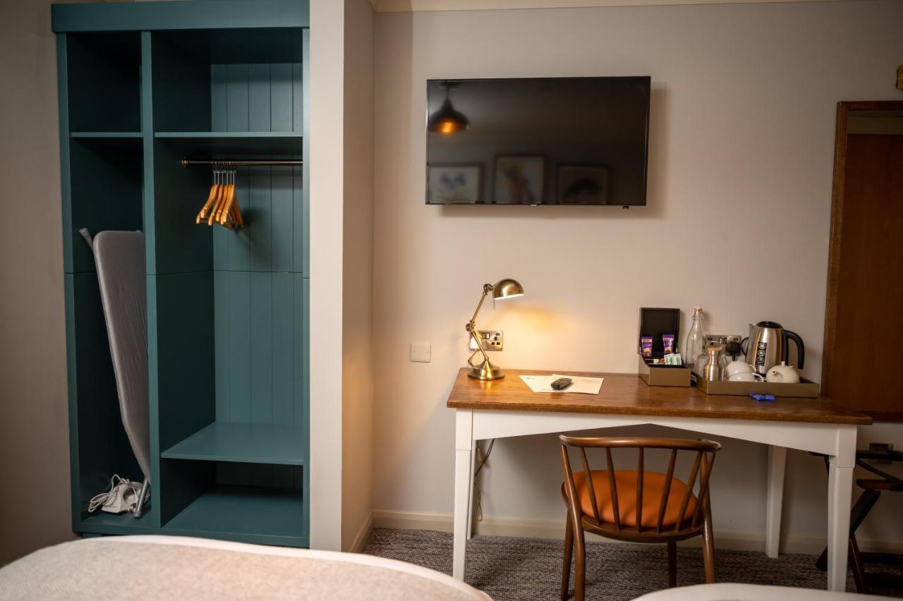 Ely Hotel By Chef & Brewer Collection Кэмберлей Экстерьер фото